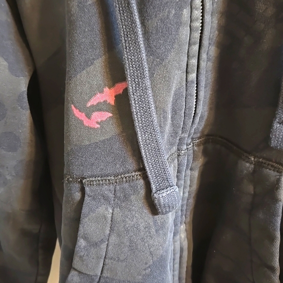 7) Fox Sasquatch Zip Hoodie - Picture 3 of 9